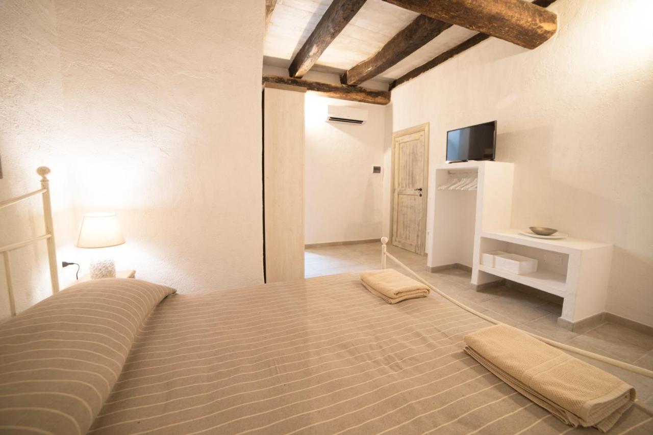Aria Di Vico Aparthotel 维科德尔加尔加诺 外观 照片