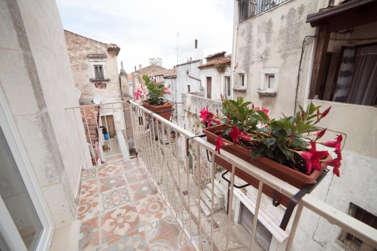 Aria Di Vico Aparthotel 维科德尔加尔加诺 外观 照片