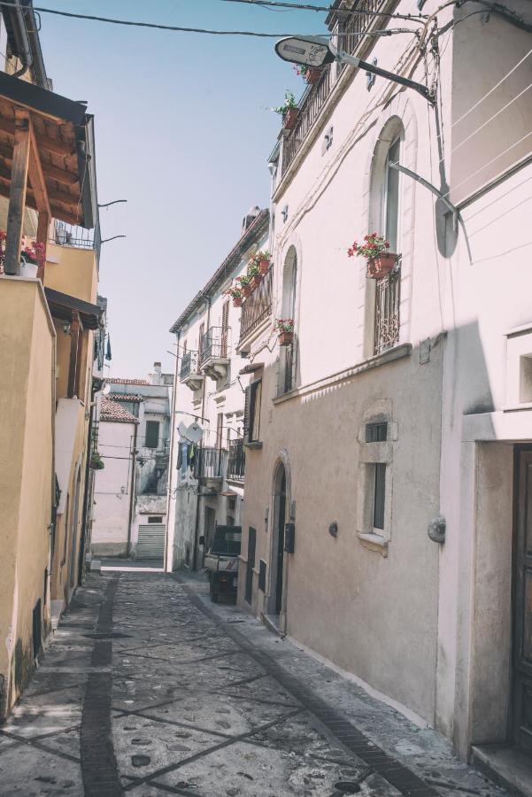 Aria Di Vico Aparthotel 维科德尔加尔加诺 外观 照片